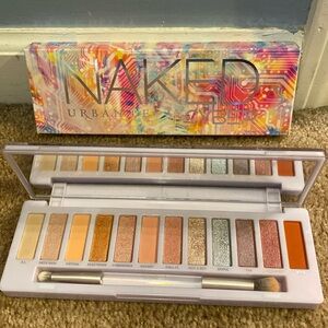 Naked Cyber Eyeshadow Palette
